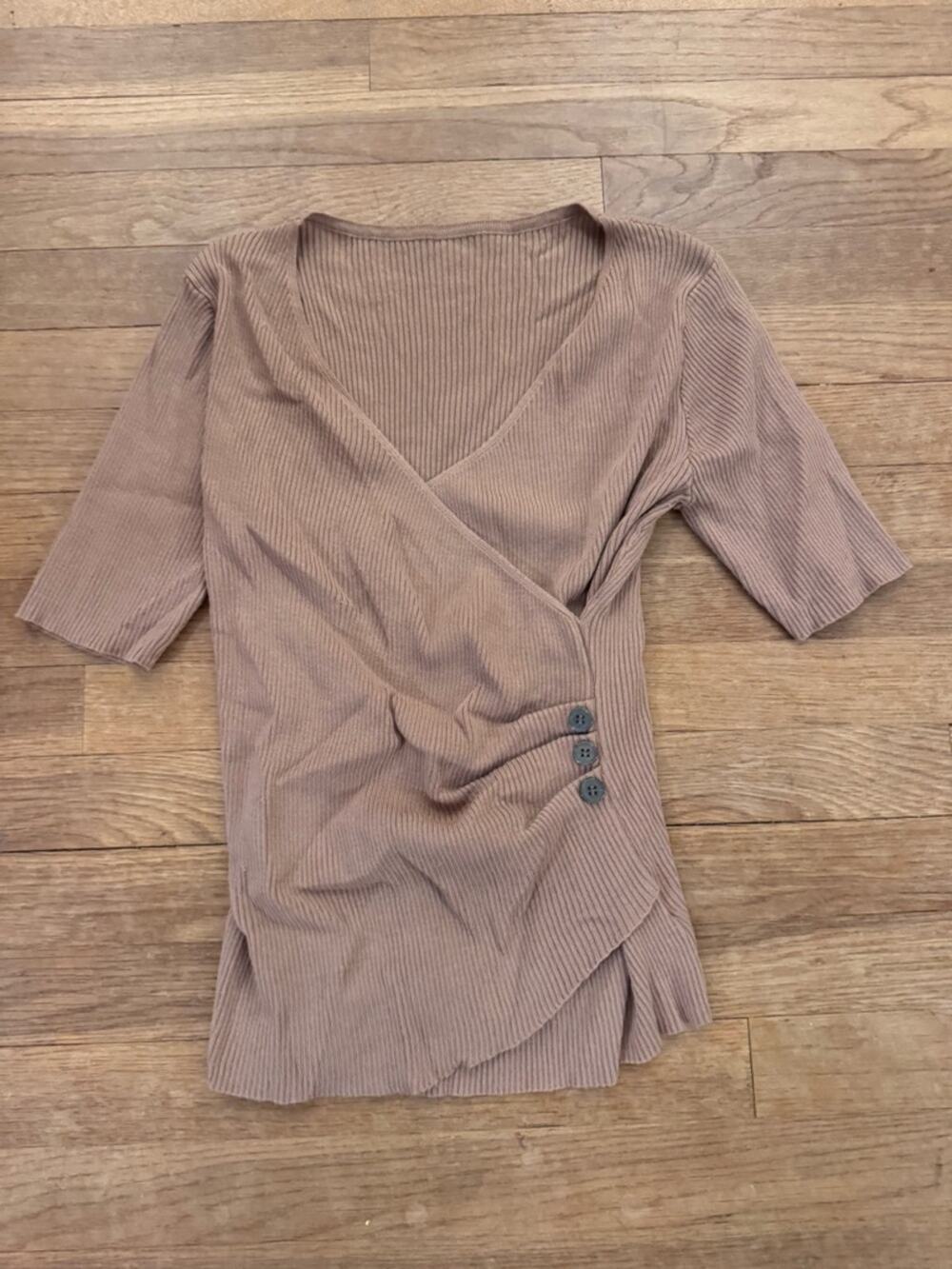 Women's Tan Ribbed Surplice Top - Size M
b88
